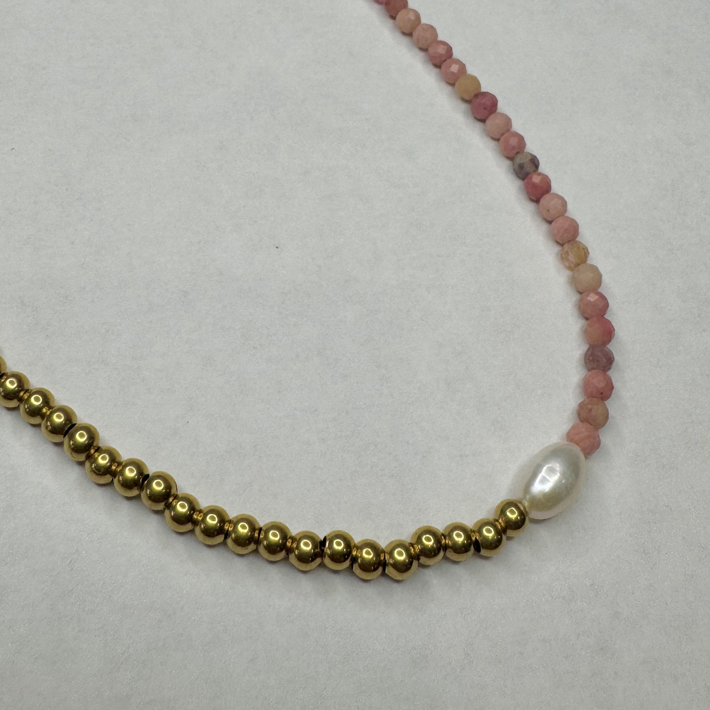 Lennon - Handmade, Dainty Beaded Choker with Freshwater Pearl