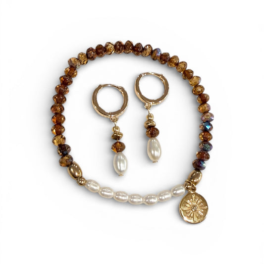 Beachcomber Pearl Stretch Charm Bracelet - Amber